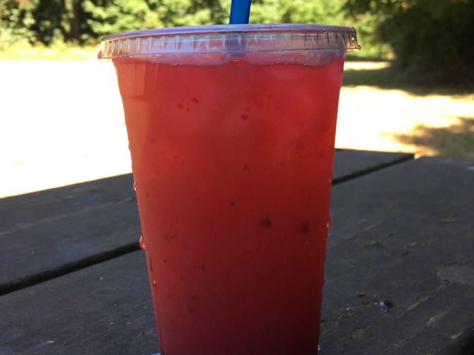 Berry lemonade